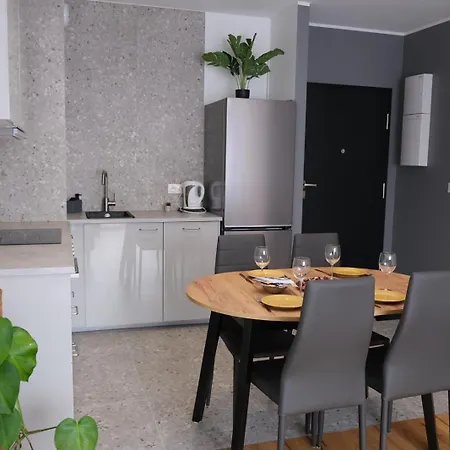Spacemore Apartments, Dmowskiego - 20 Minut Do Rynku, Self Check-in 24h, Parking, Bikes Apartment