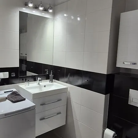 Apartament Space&more, Dmowskiego - 20 Minut Do Rynku, Self Check-in 24h, Parking Wrocław