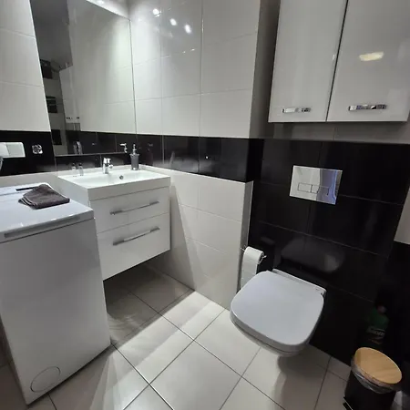 Apartament Space&more, Dmowskiego - 20 Minut Do Rynku, Self Check-in 24h, Parking