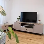 Spacemore Apartments, Dmowskiego - 20 Minut Do Rynku, Self Check-in 24h, Parking, Bikes Lägenhet *