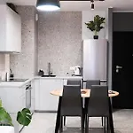 Lägenhet Spacemore Apartments, Dmowskiego - 20 Minut Do Rynku, Self Check-in 24h, Parking, Bikes