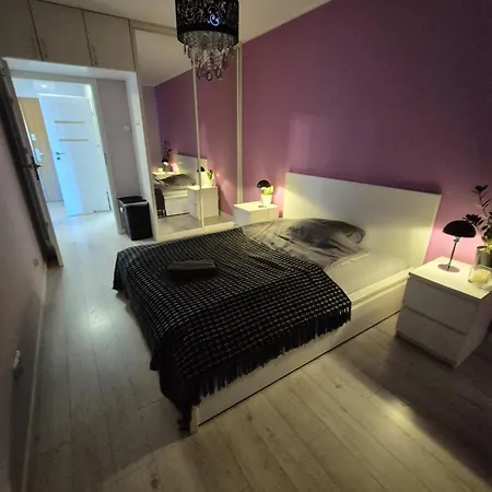 Spacemore Apartments, Dmowskiego - 20 Minut Do Rynku, Self Check-in 24h, Parking, Bikes Апартаменты Вроцлав