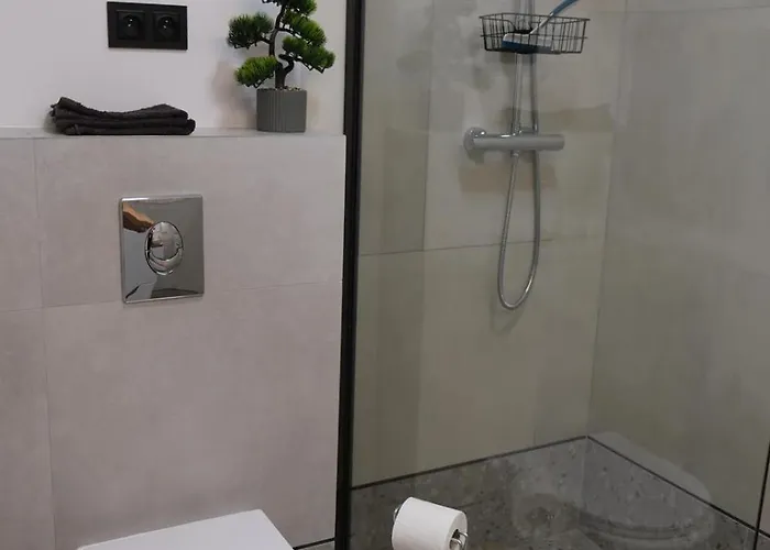 Spacemore Apartments, Dmowskiego - 20 Minut Do Rynku, Self Check-in 24h, Parking, Bikes